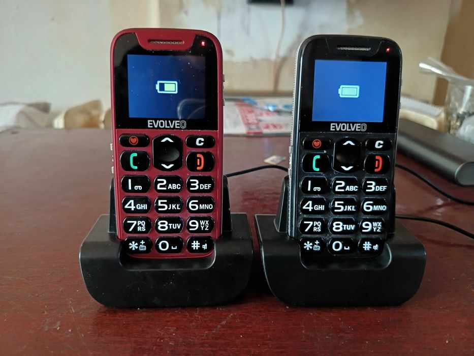 Телефон за възрастни