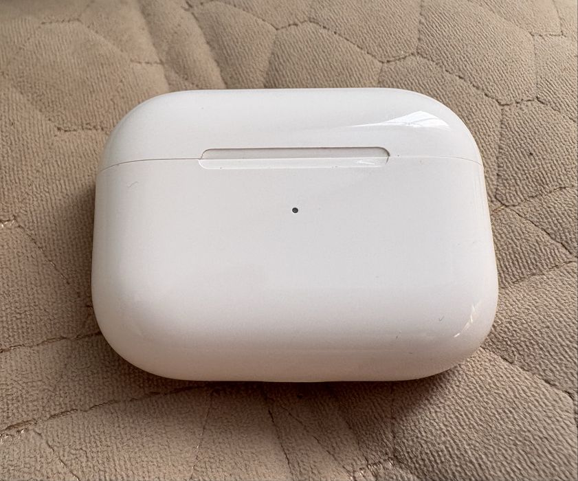 Airpods pro оригинал с чехлом