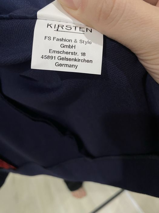 Продам пиджак идет как over. Kirsten