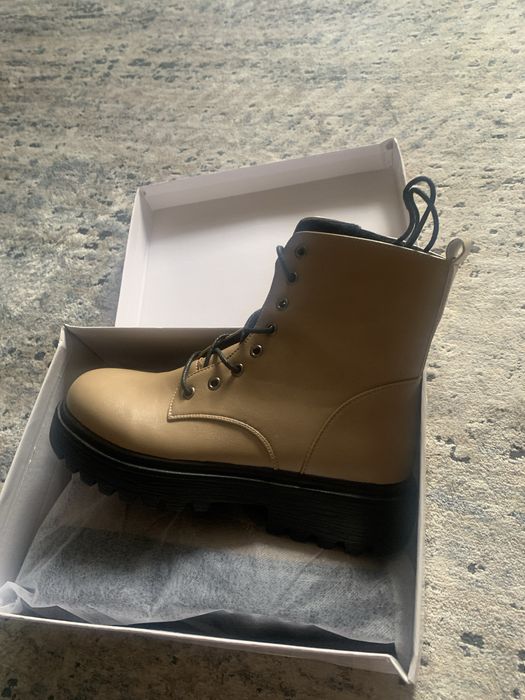 Ботинки женские