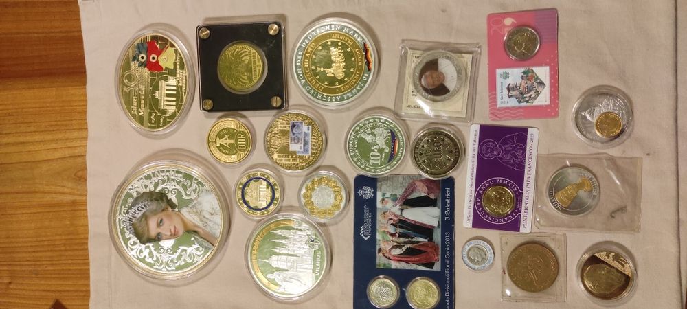 Lot monede și medalii comemorative