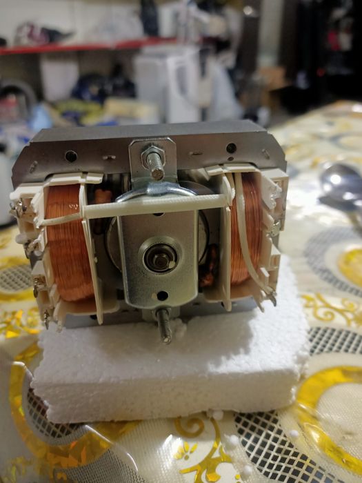 Мотор , двигатель для вытяжки