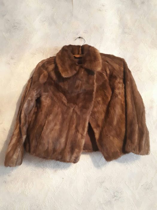 Распродажа шуб, дубленок