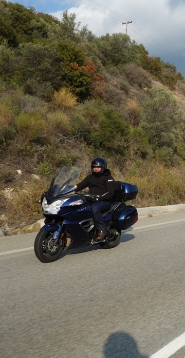 Triumph Trophy SE 1200