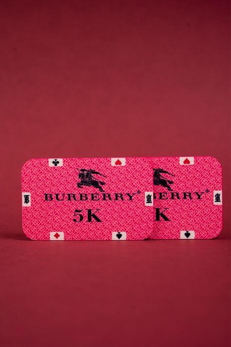 Masa Burberry + Scaune Burberry + Jetoane Burberry POKER set complet