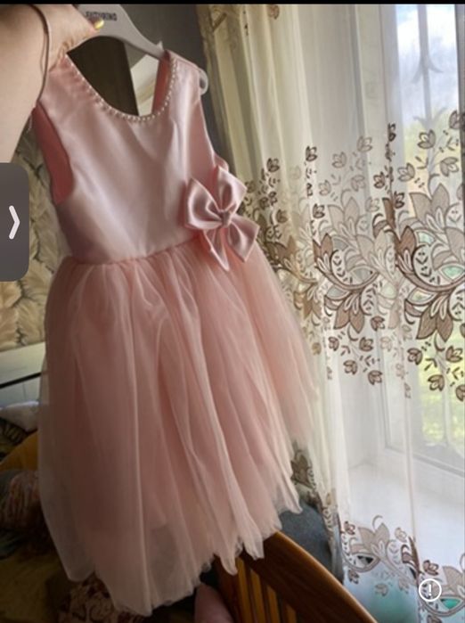 Продам платье на девочку