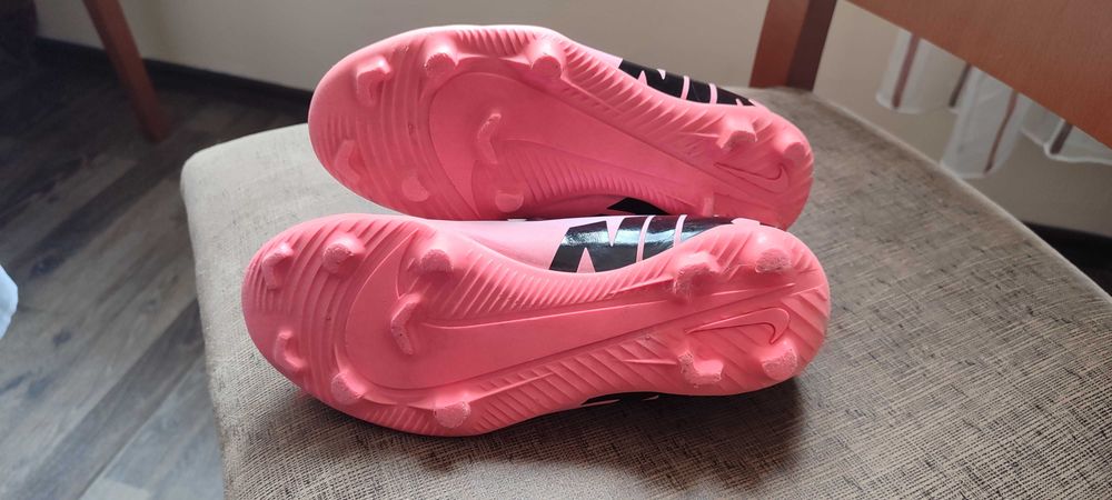 Nike Mercurial Superfly 9 Club FG/MG Junior - розово Размер 35,5 см