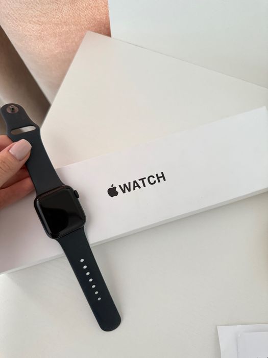 Продам Apple Watch
