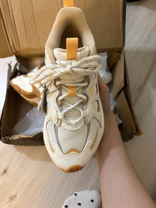 Кроссовки Adidas оригиналы Новые