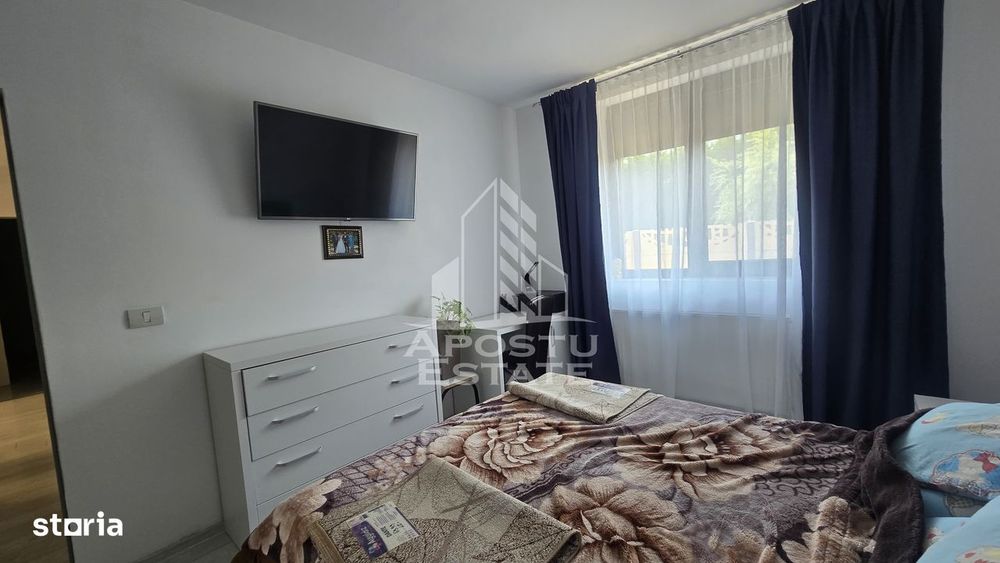 Casa individuala de vanzare cu 4 camere, 2 bai, terasa si foisor, Sag