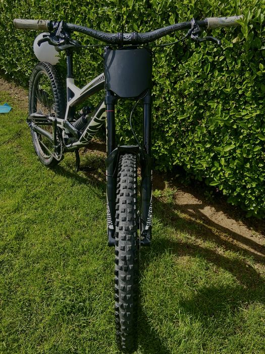 YT TUES 2017 carbon