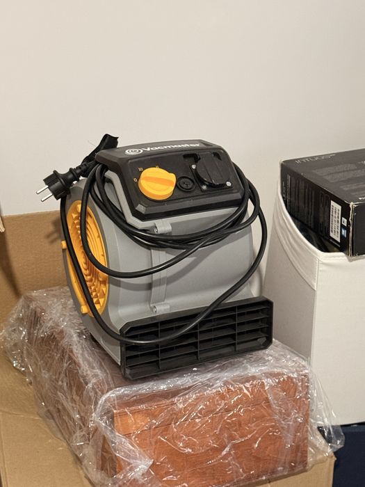 Lumini hexagonale, steamer Karcher, suflanta, solutii detailing, cort