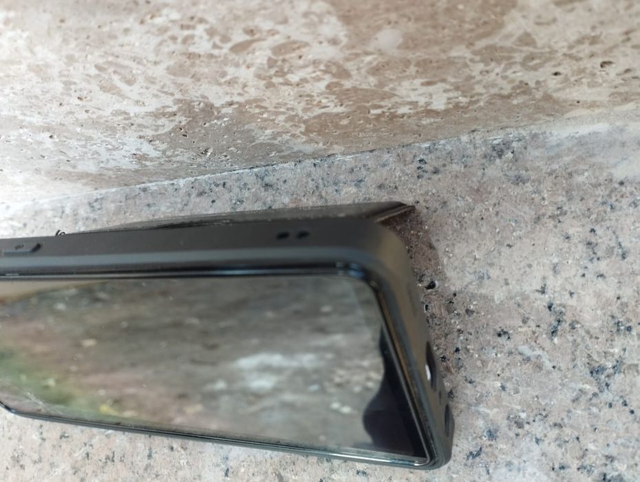 Samsung   А32 хорошо телефон