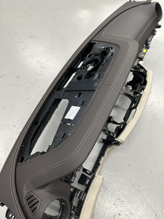 Reparam planse bord auto