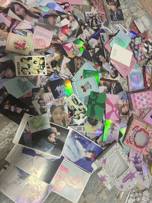 K-pop карточки 200+