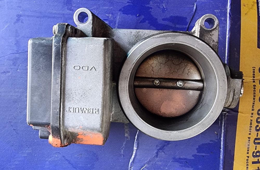 Дроссельной заслонки на Рено.