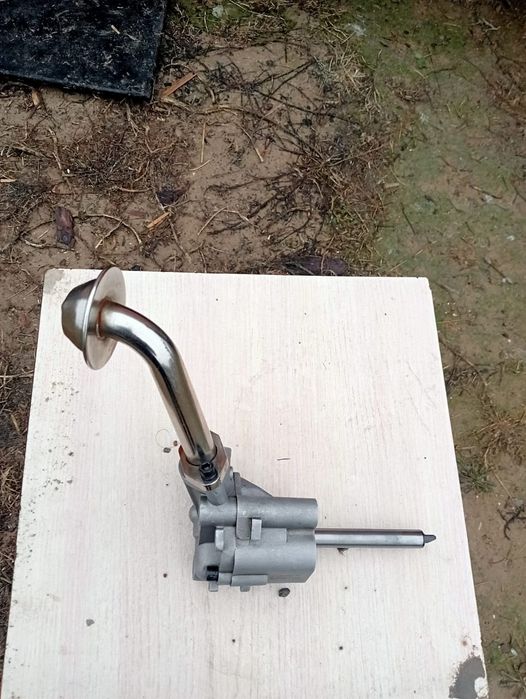 Маслянный насос пассат б4  б3 новый