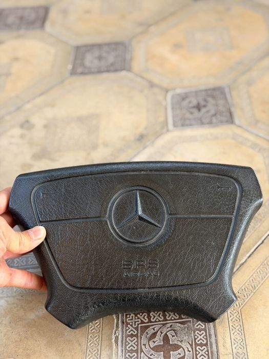 W124 Mercedes Мерседес запчасть