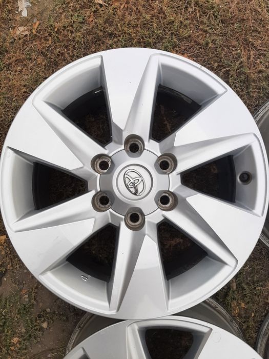 Продам диски р17 прадо оригенал.