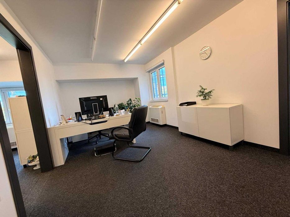 Proprietar inchiriez cladire P+1 birouri, depozit, teren 2.641 mp Timisoara