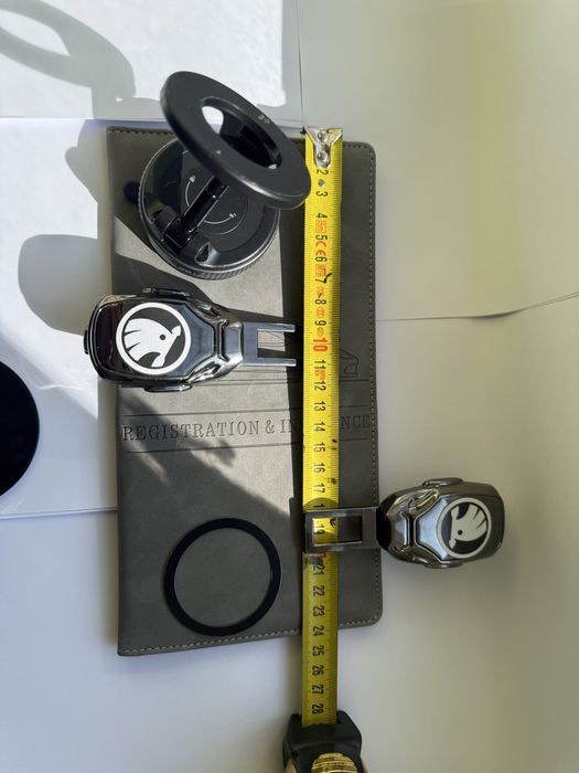 Portofel,suport magnetic si capete centuri auto