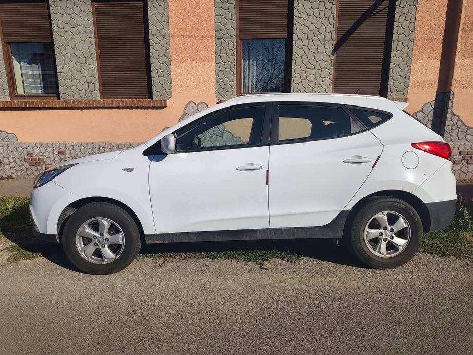 HYUNDAI ix35 2010 — imagine 2