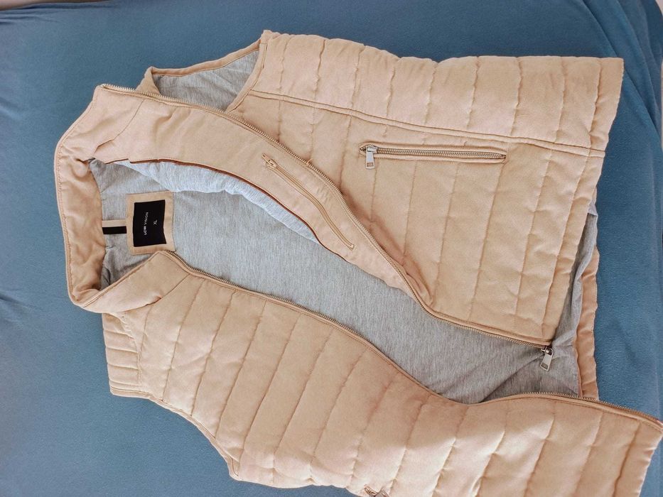 Нов мъжки елек,подходящ за сезона