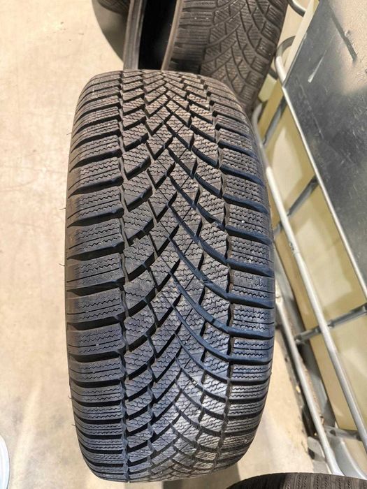 Anvelope iarna Bridgestone 235/55 R19 4 buc