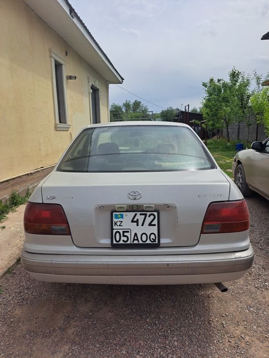 Продам автомобиль Тойота королла