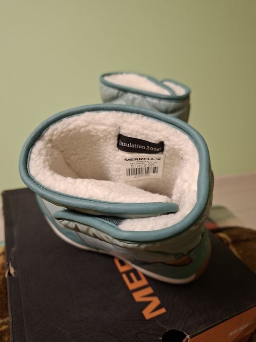 Продам детские сапоги .