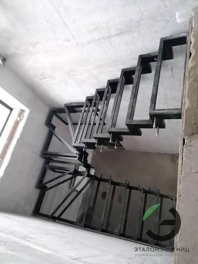 Изготовление металлических лестниц.