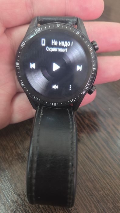 Продам умные часы Huawei Watch GT