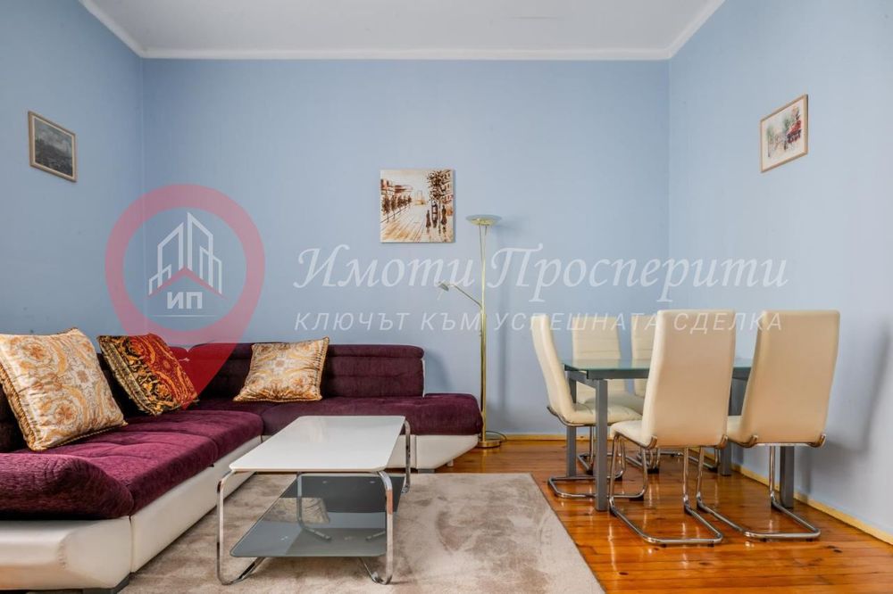 Дава се под наем Тристаен апартамент в София, Център - 92 кв.м за 950 € - Снимка #1