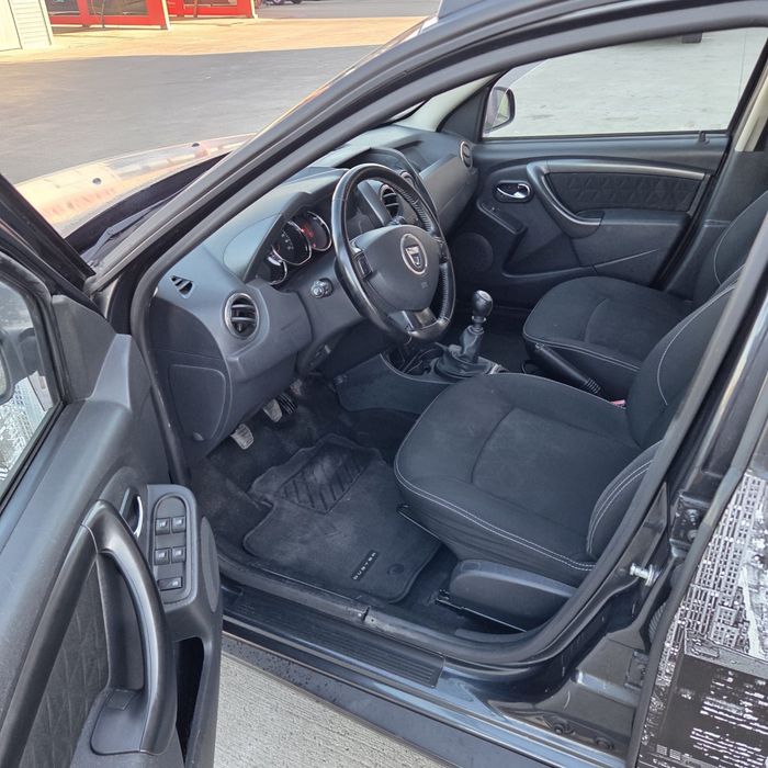 Duster 1,5 D —Autocolantat - , 4900€