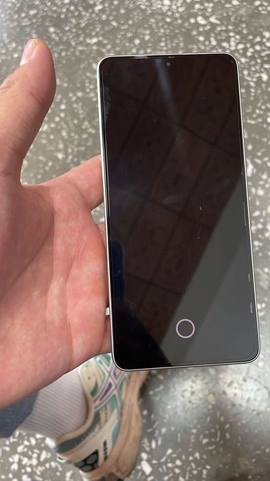 Поко f6 8/256 золотой