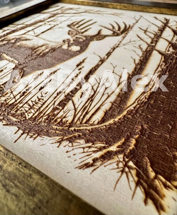 Картина с елен - подарък за ловец.