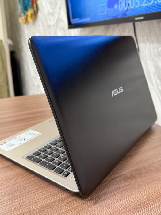 Продам ноутбук  ASUS X540L
