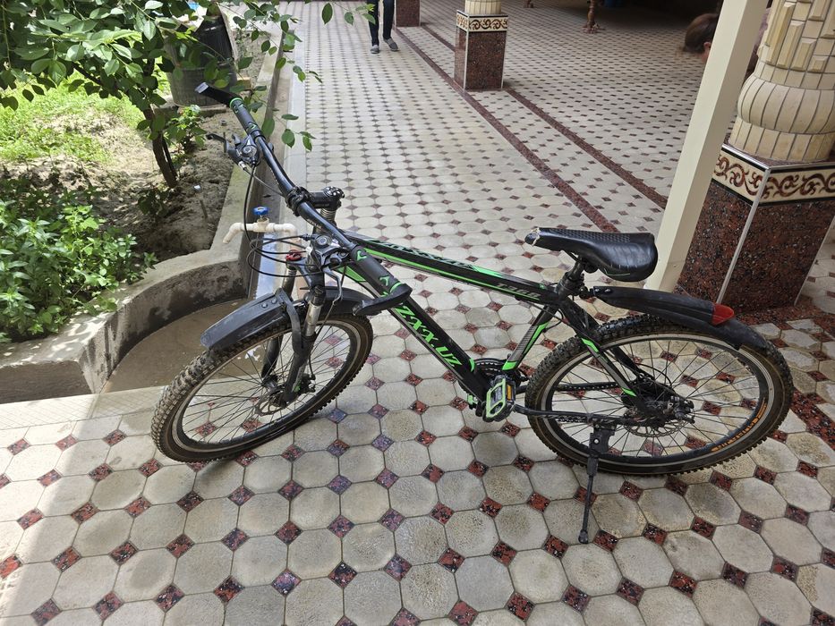 Velik 600 ming srochno sotaman
