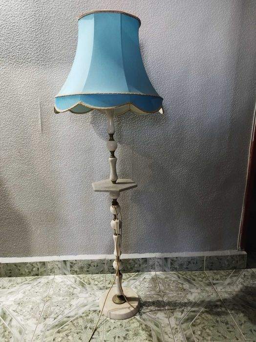Ретро лампа от мрамор