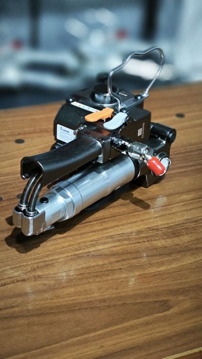 Упаковочная машина для ПЭТ ленты с гарантией 12 месяц.