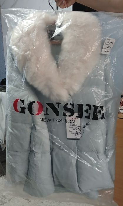 Продам зимнюю куртку