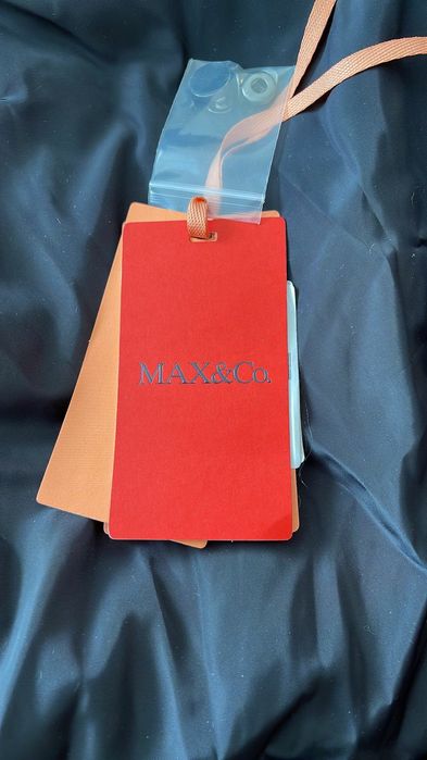 Продам зимний пуховик MAX&Co.