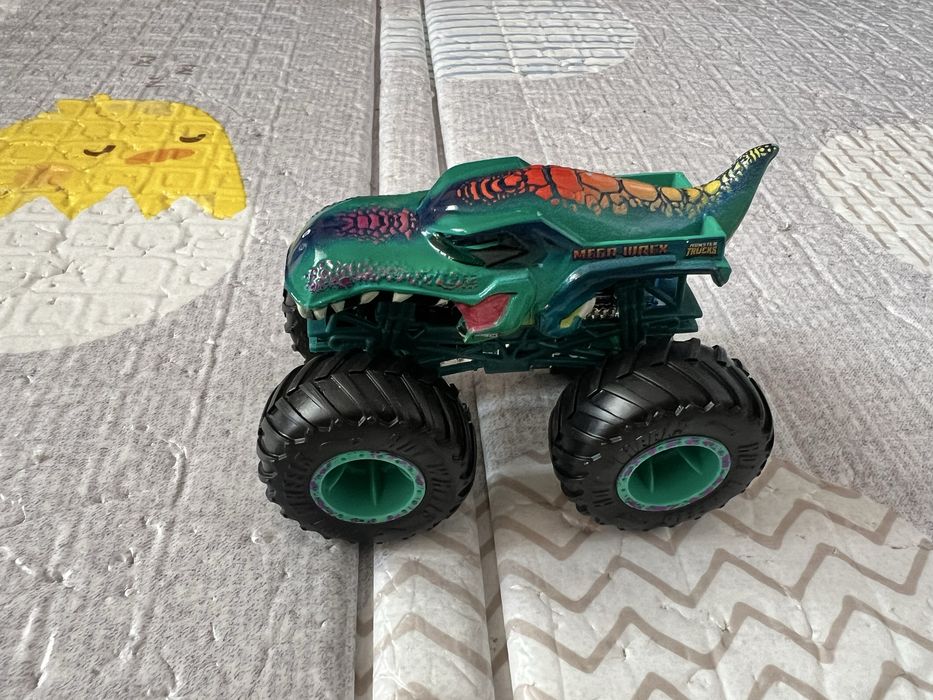 Писта Hot wheels за монстъртрак