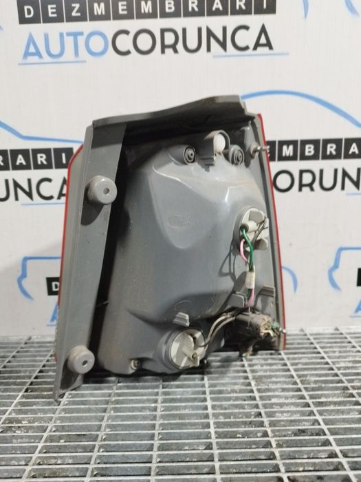 Stop Stanga Kia Sorento II - SUV 4 Usi (1124) Bec clasic