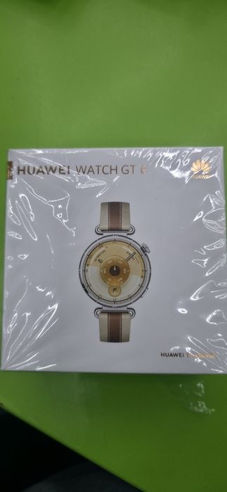 Чисто нов не включван. Huawei GT 6 Смарт часовник 41мм brown
