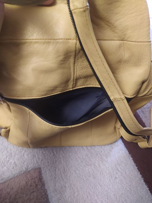 Раница - жълта естествена кожа