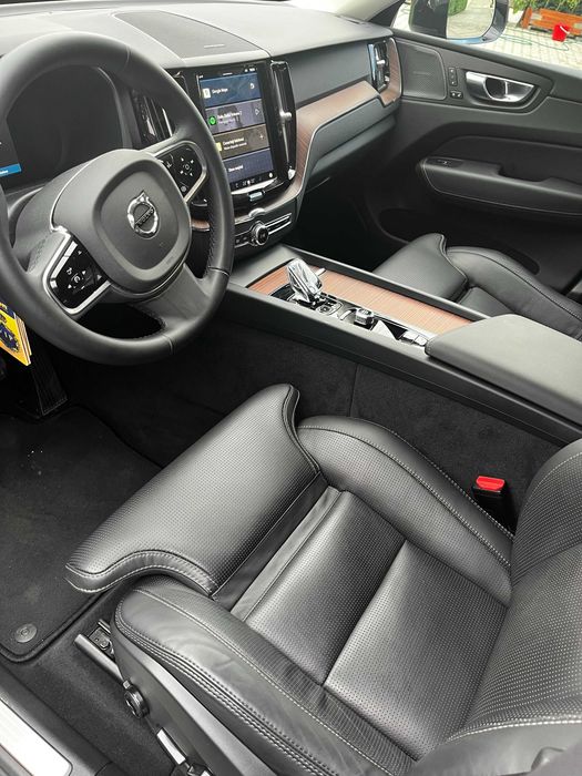 VOLVO XC60 2024 — imagine 4
