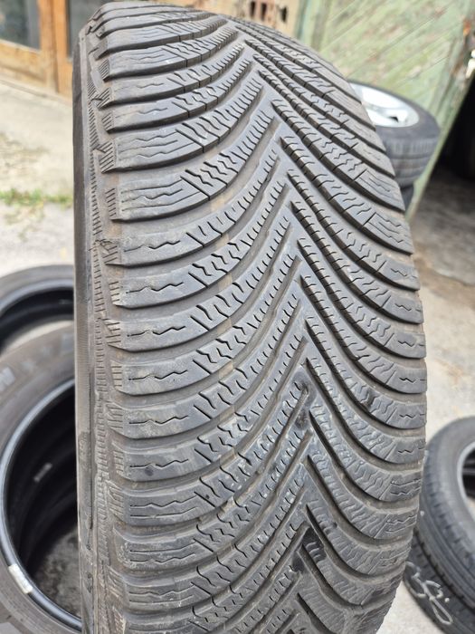 4бр. 215/65/17 Michelin Alpin5 зимни гуми