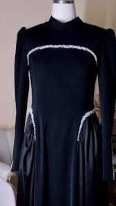 ayollar kiyimi moda va belgilar