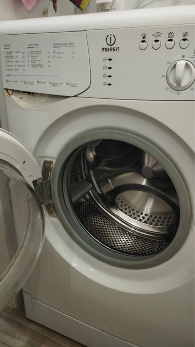 Продам стиральную машину